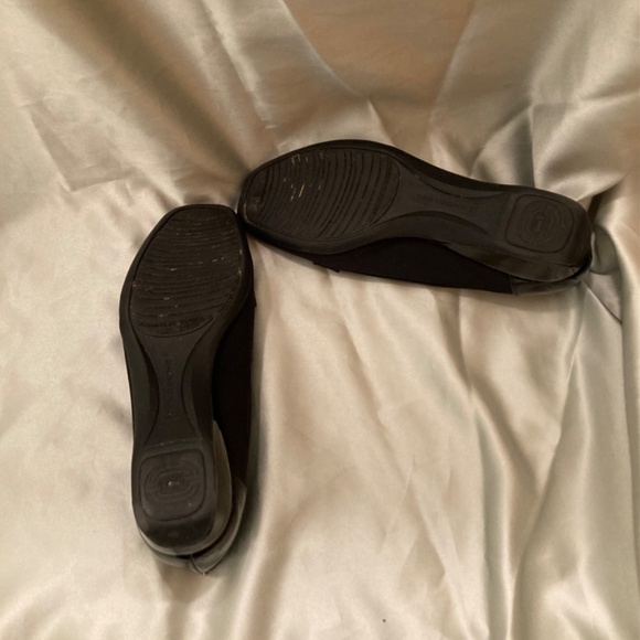 Bandolino Latera Black Wedge Slip-On Loafer Flats Faux Leather Size 6 VGUC - Picture 9 of 14